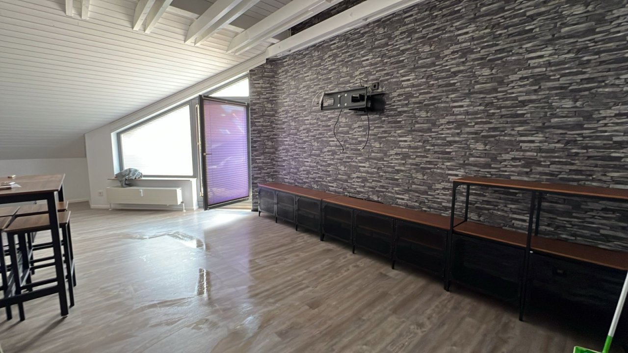 Flur Blick zur Loggia Flur Blick zur Loggia