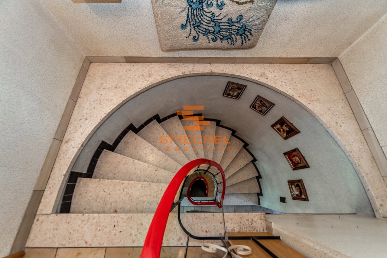 Treppe mit Dekofläche